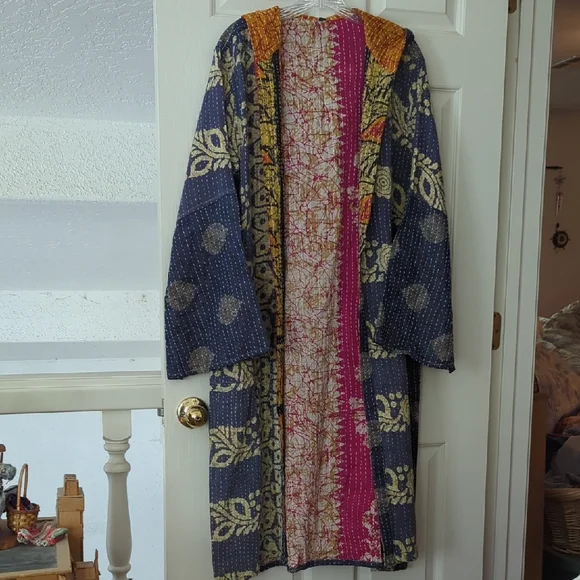 Renew Vintage Indira Kantha Robe - Picture 1 of 4